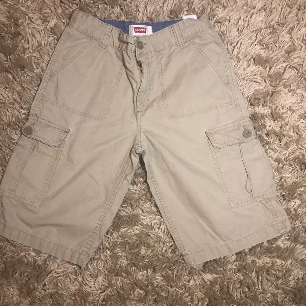Levi Khaki Cargo Shorts